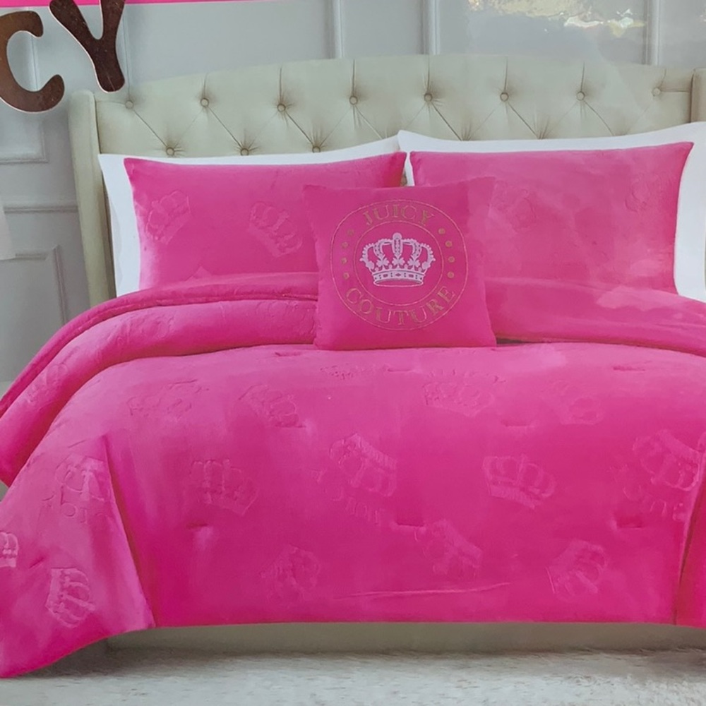 💖💖4 PIECE Juicy Couture Home Plush & Cozy Crown Design Comforter Set